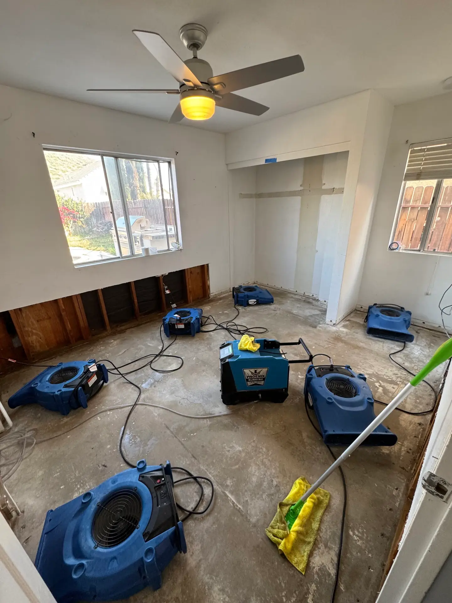 water damage restoration mitigation